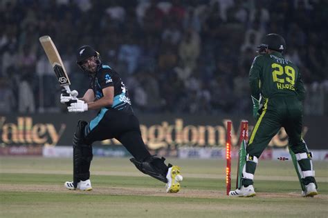 Chad Bowes Was Bowled By Imad Wasim Espncricinfo