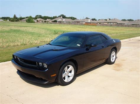 Dodge Challenger SXT Coupe specs, lap times, performance data ...