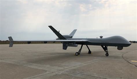 General Atomics Flies MQ 9 Reaper With AI Pod That Chooses Targets