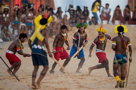 Educação Física na Amazônia JOGOS DOS POVOS INDÍGENAS