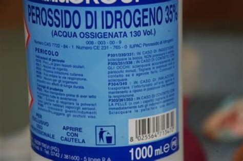 Acqua Ossigenata Sbiancare Smacchiare E Disinfettare In Maniera