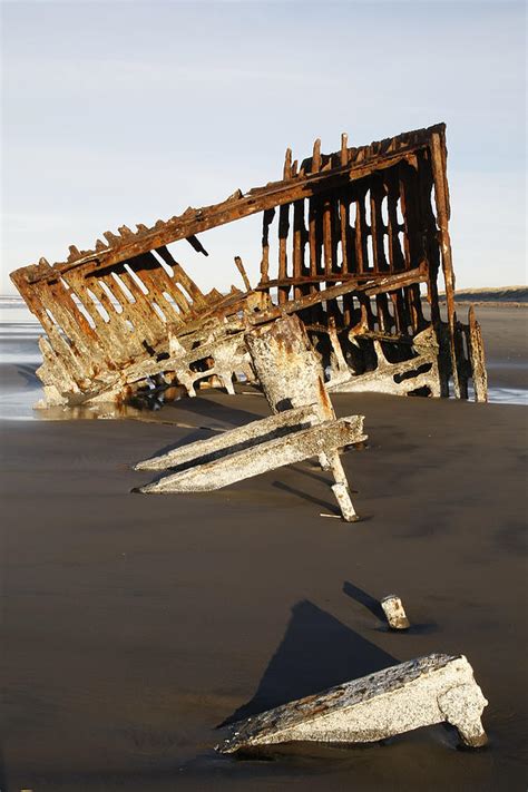 Peter Iredale Shipwreck Photograph by George Herbert | Fine Art America