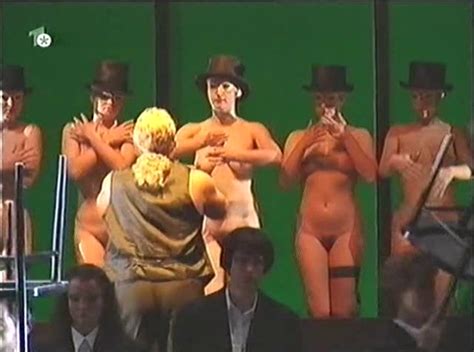 Naked Of Theatre Art Erotika Naked On Stage Page Wasku City