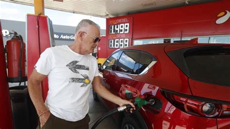 Precio gasolina y diésel hoy La gasolina roza el precio que activó el