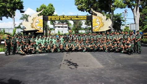 Yonbekang Kostrad Gelar Tradisi Penyambutan Purna Tugas Prajuritnya