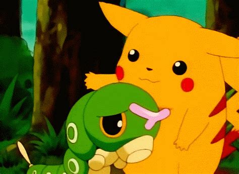 Pikachu Hug 