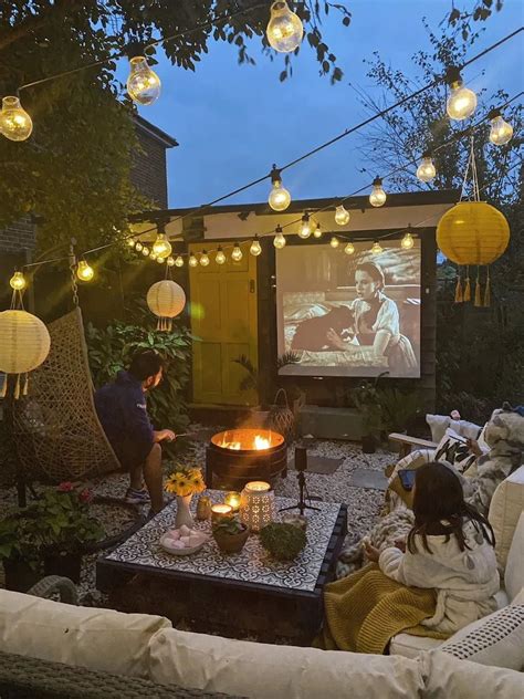 How To Set Up An Outdoor Cinema Artofit