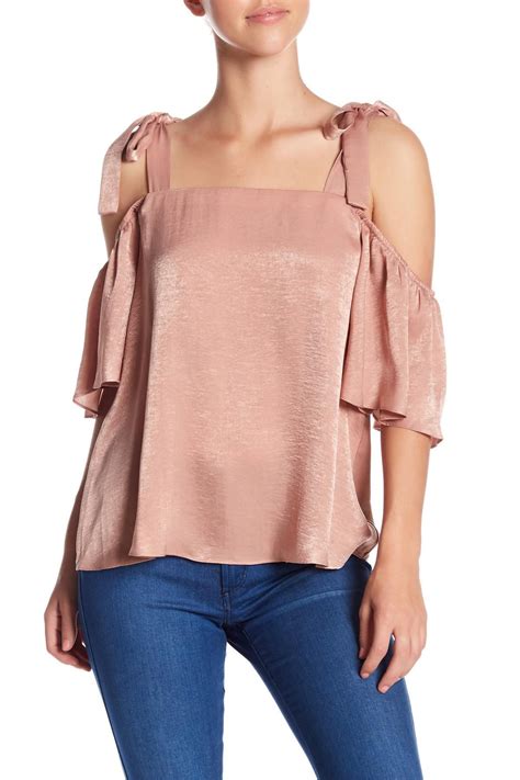 Pin By Brianna Keyes On Europe 2018 Open Shoulder Tops Women Blouse