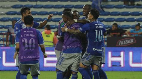 Emelec Venci A Universidad Cat Lica Con Sufrimiento