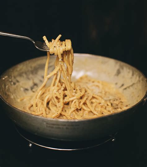 La V Ritable Recette Des Cacio E Pepe De L Osteria Romana Elle Be