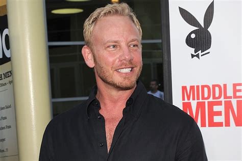 Former ‘90210’ Star Ian Ziering Is Now a Chippendales Dancer