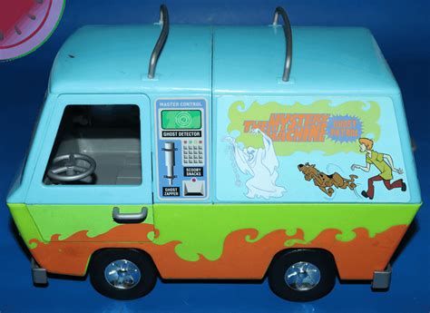 SCOOBY DOO Mystery Machine GHOST PATROL Van With 4 Figures Hanna