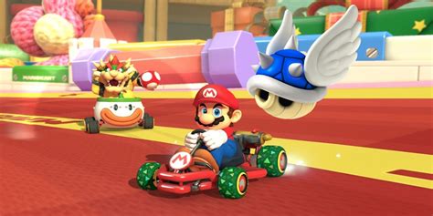 Mario Kart Players Are Trying to Hit Themselves With the Blue Shell