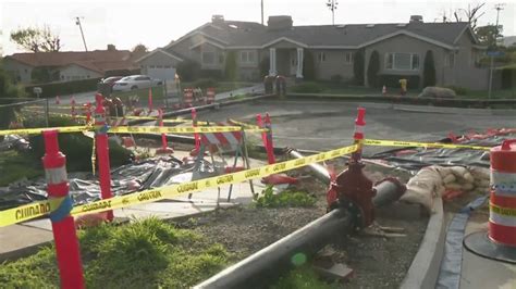 Massive Landslide Threatens Homes In Rancho Palos Verdes