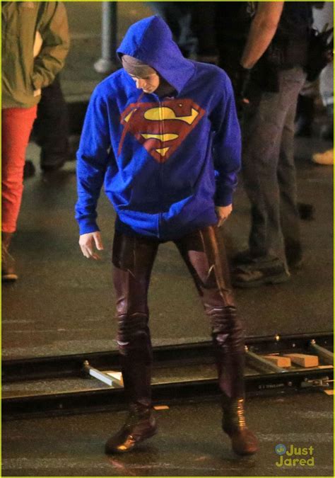 Grant Gustin Turns Into Superman on 'Flash' Set | Photo 731400 - Photo Gallery | Just Jared Jr.