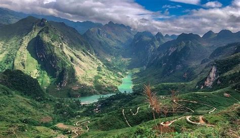 Ma Pi Leng Pass One Of The Four Great Passes Of Vietnam Izitour