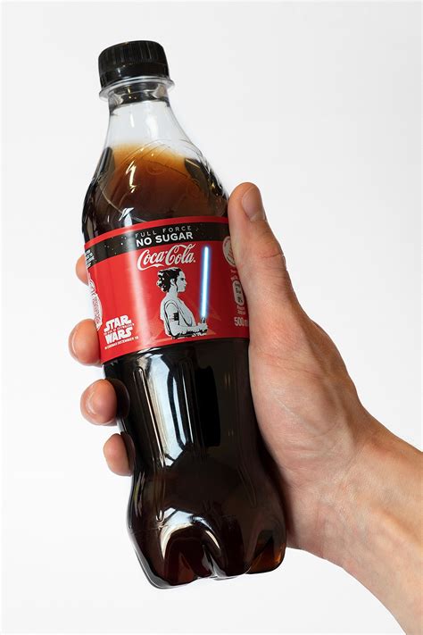 Luminous Star Wars Lightsabers On Coca Cola Bottles Fubiz Media