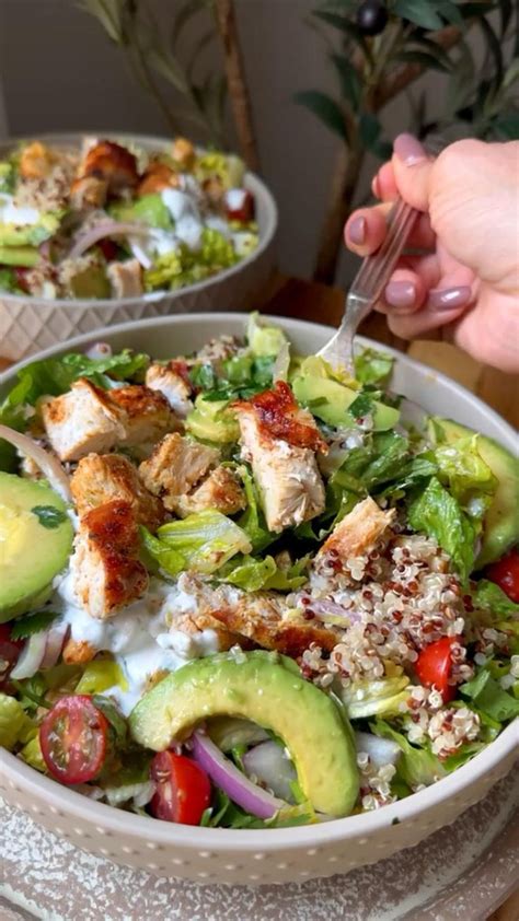 Healthy Lunch Ideas🥬🍅🥑 | Healthy salad recipes, Healthy food dishes ...