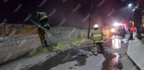 Durante La Madrugada De Este Martes Se Incendia Recicladora En Abasolo