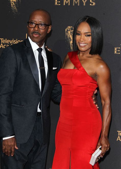 Angela Bassett Creative Arts Emmy Awards In Los Angeles 09102017 • Celebmafia