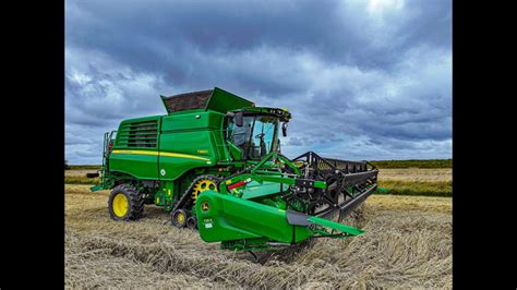 2023 John Deere T560i 4K Cutting Winter Wheat YouTube