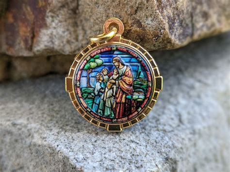 Lane Chapel Stained Glass Charm Kds Dar School