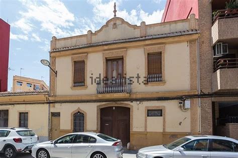 Chalet pareado en venta en calle València Alaquás idealista