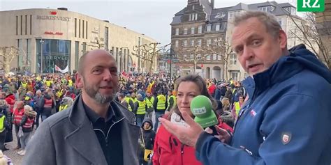 Gro E Verdi Demo In Recklinghausen Live Vom Rathausplatz