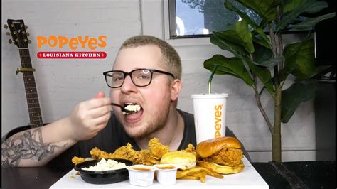 Popeyes Mukbang Spicy Chicken With Fries Coleslaw And More Youtube