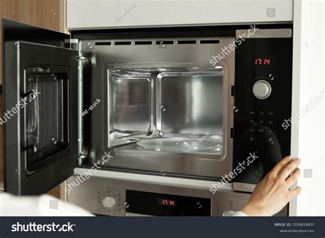 how to clean microwave from inside
