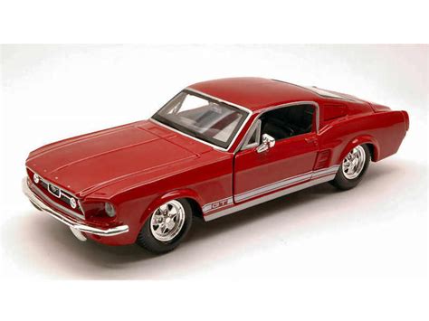 Ford Mustang GT 1967 Maisto 1 24 miniature américaine