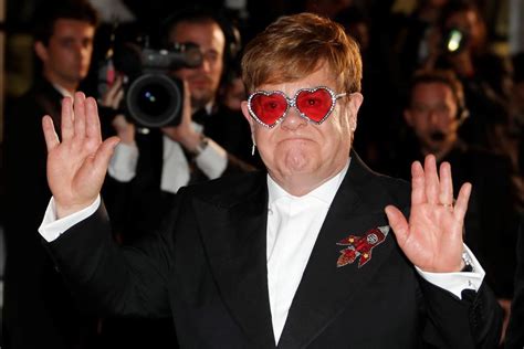 Elton John Y Su Rocketman Estrellas De La Alfombra Roja