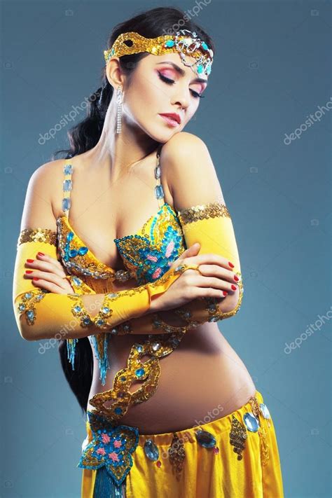 Beautiful Excotic Belly Dancer Stock Photo Lenanet 119943888