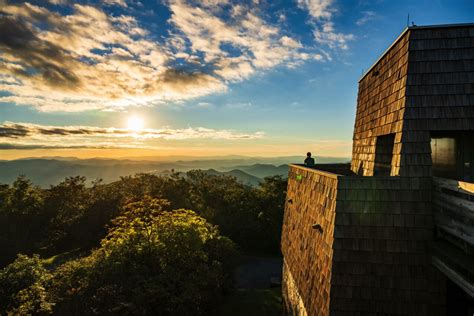 Brasstown Bald What To Expect On Your Epic Fall Summit Hike 2024