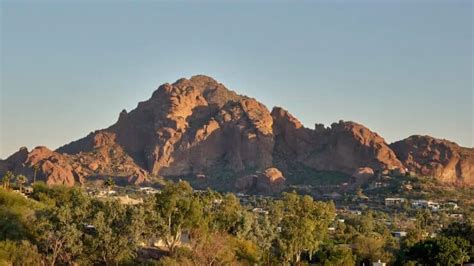 Camelback Mountain Hike - Cholla Trail - HikingGuy.com