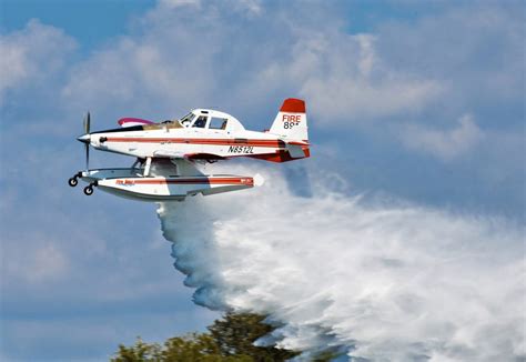 Fire Boss Aircraft droping water – MNICS.org