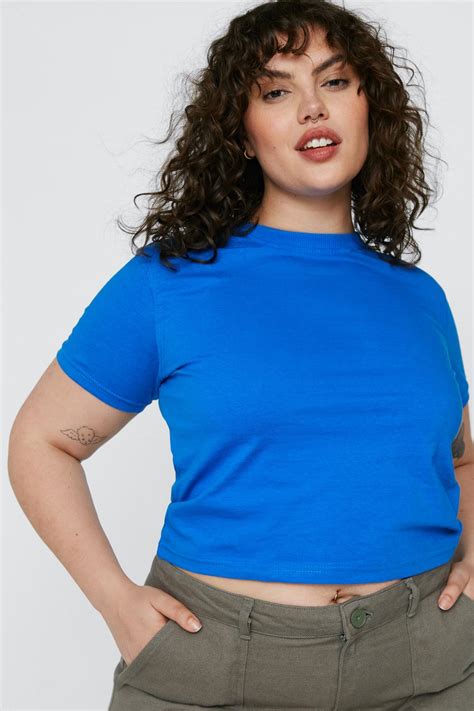 Plus Size Short Sleeve Cropped Top Nasty Gal