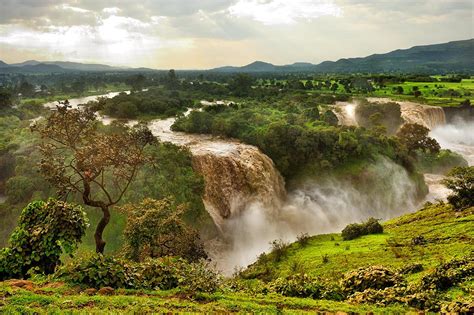 Filming the Blue Nile Falls - Africa Fixers