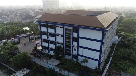 Sekolah Menengah Kejuruan Negeri 71 Jakarta Membangun Karir Di Dunia