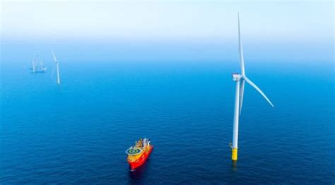 Worlds Largest Offshore Wind Farm Produces Power For The First Time