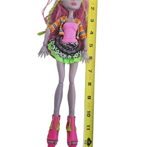 Mattel Toys Monster High Exchange Program Student Marisol Coxi