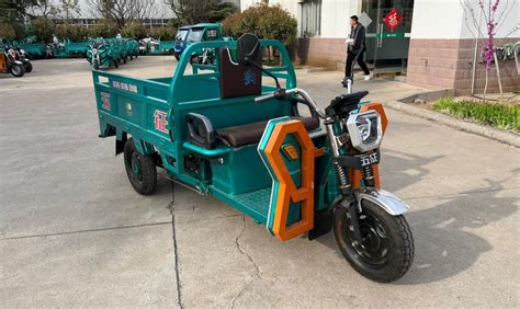 China's electric farm trucks are very different than ours. I went there ...