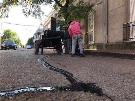 Continúa hoy el bacheo y la toma de juntas en calles pavimentadas