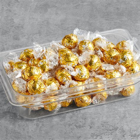 Lindt Lindor White Chocolate Truffles 800 Case