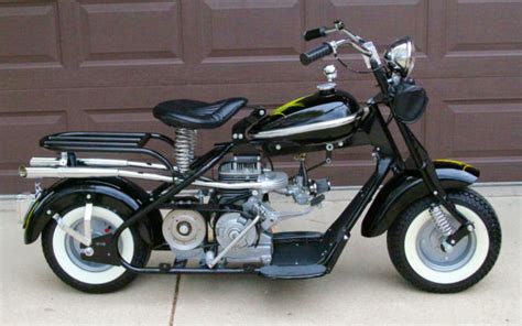 1952 Cushman Eagle Springer Scooter