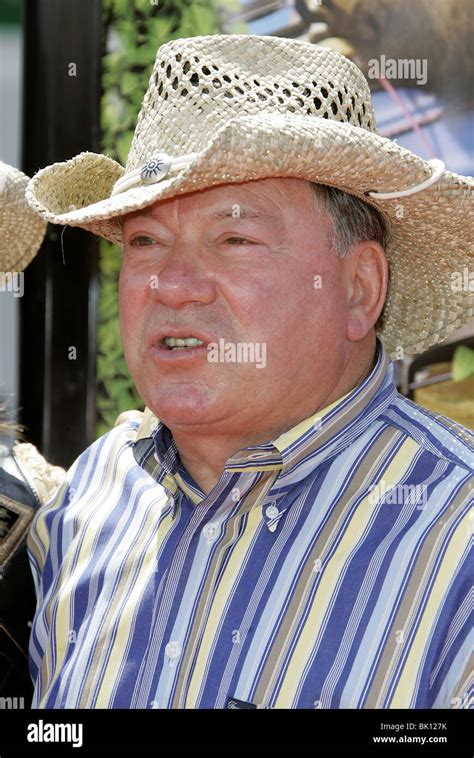 William Shatner Over The Hedge Premiere Westwood Los Angeles Usa