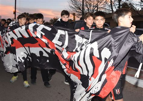 Las Fotos De La Marcha Del Trico A Un Toque Diario Deportivo Digital