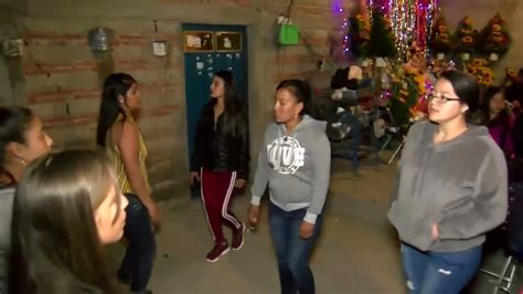 As Bailan Las Chicas De San Antonio Poblete Youtube