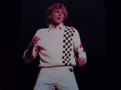 Pin By Debbie Becerra On Barry Manilow Barry Manilow Barry Photo