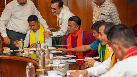 Dima Hasao Insurgent Group Signs Peace Pact With Assam Centre The Hindu